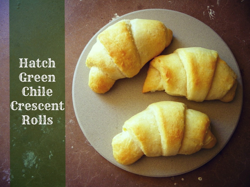 Hatch Green Chile Crescent Rolls #15MinuteSuppers