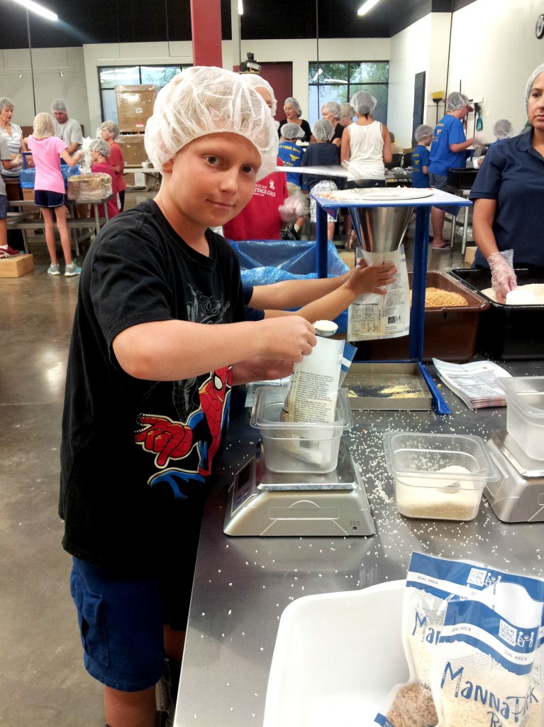 Packing Food at FMSC #RedKettleReason